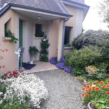 Chambre D'Hote Avec Piscine Couverte Coulaines Esterno foto